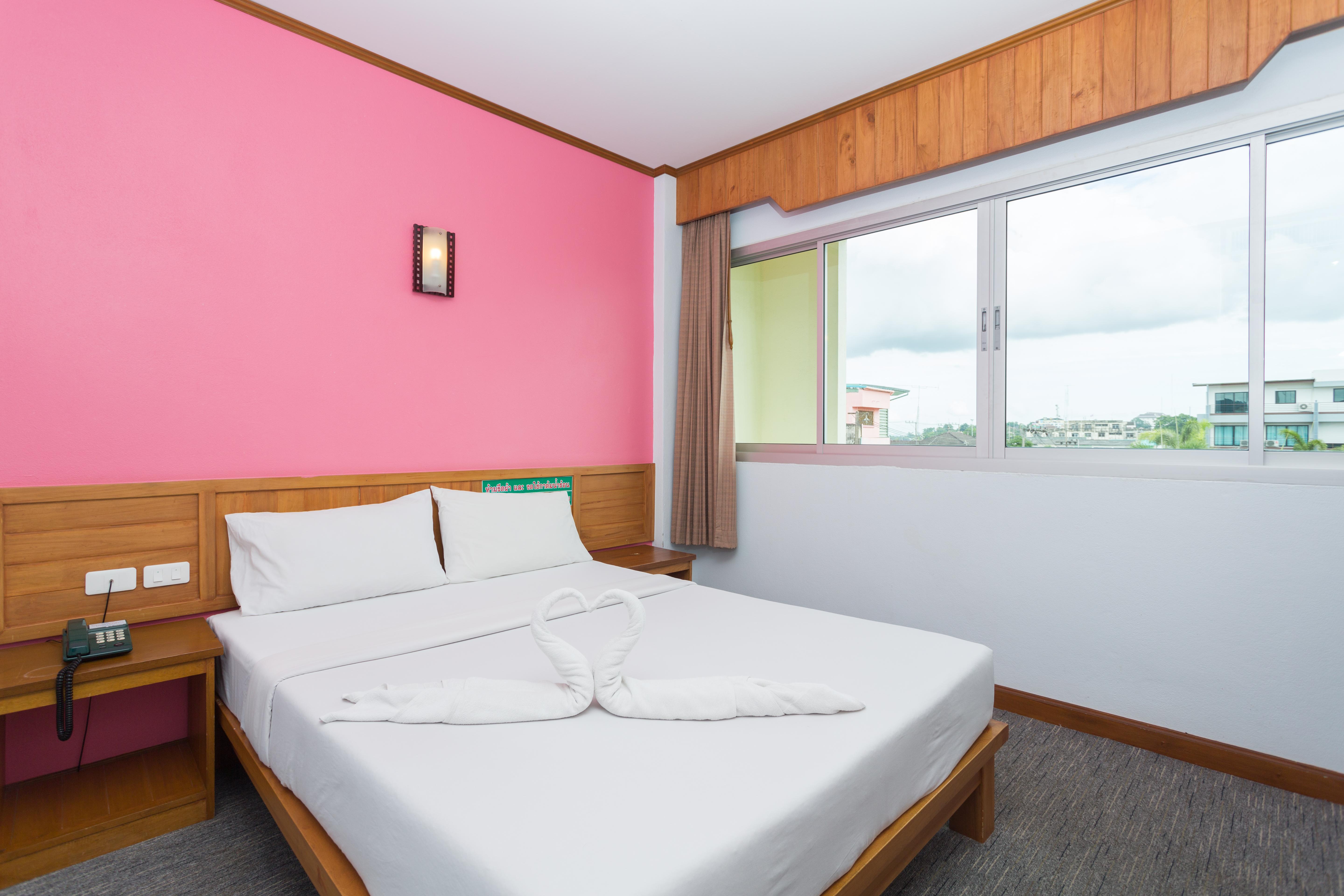 Riverside Hotel Krabi town Екстериор снимка