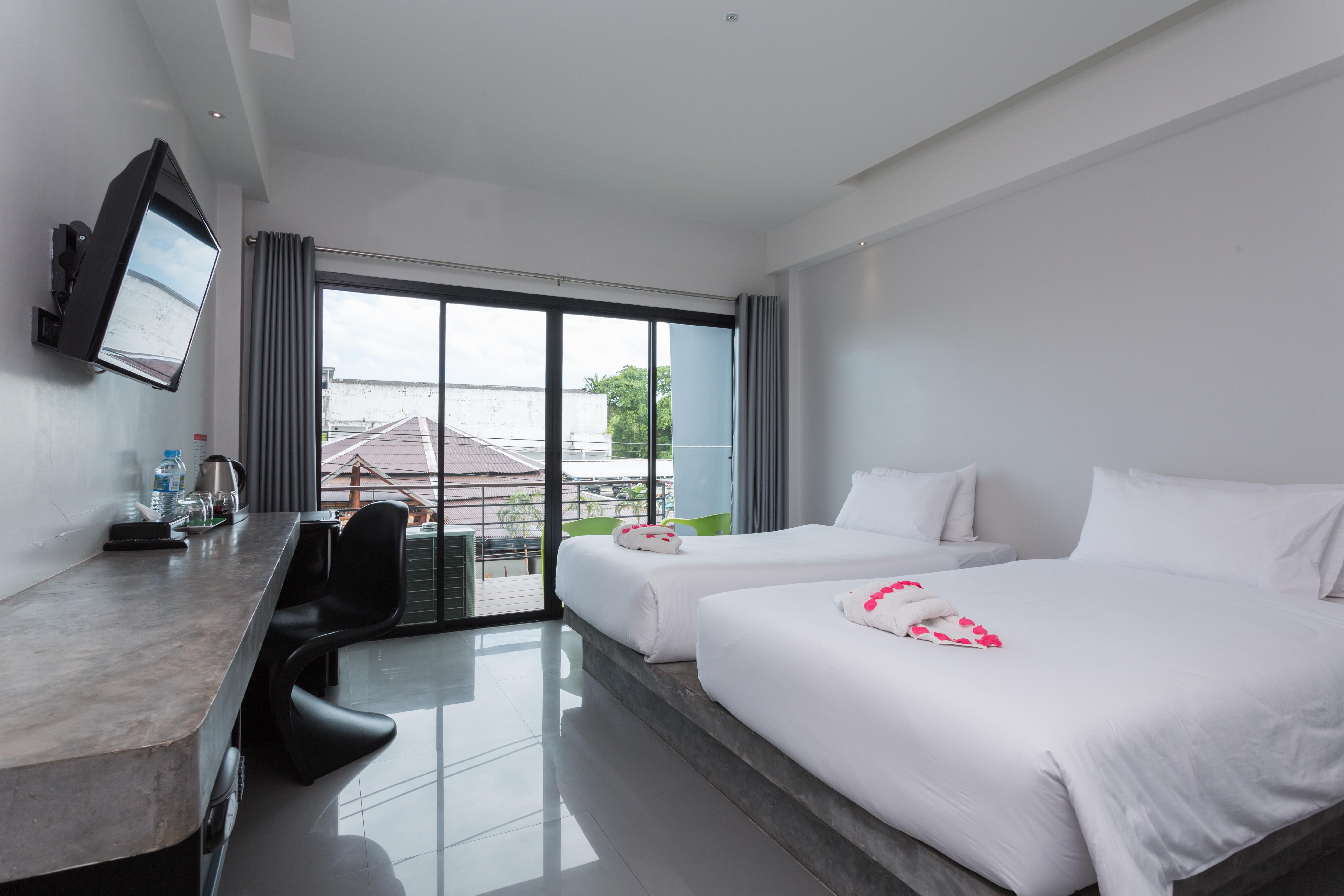 Riverside Hotel Krabi town Екстериор снимка