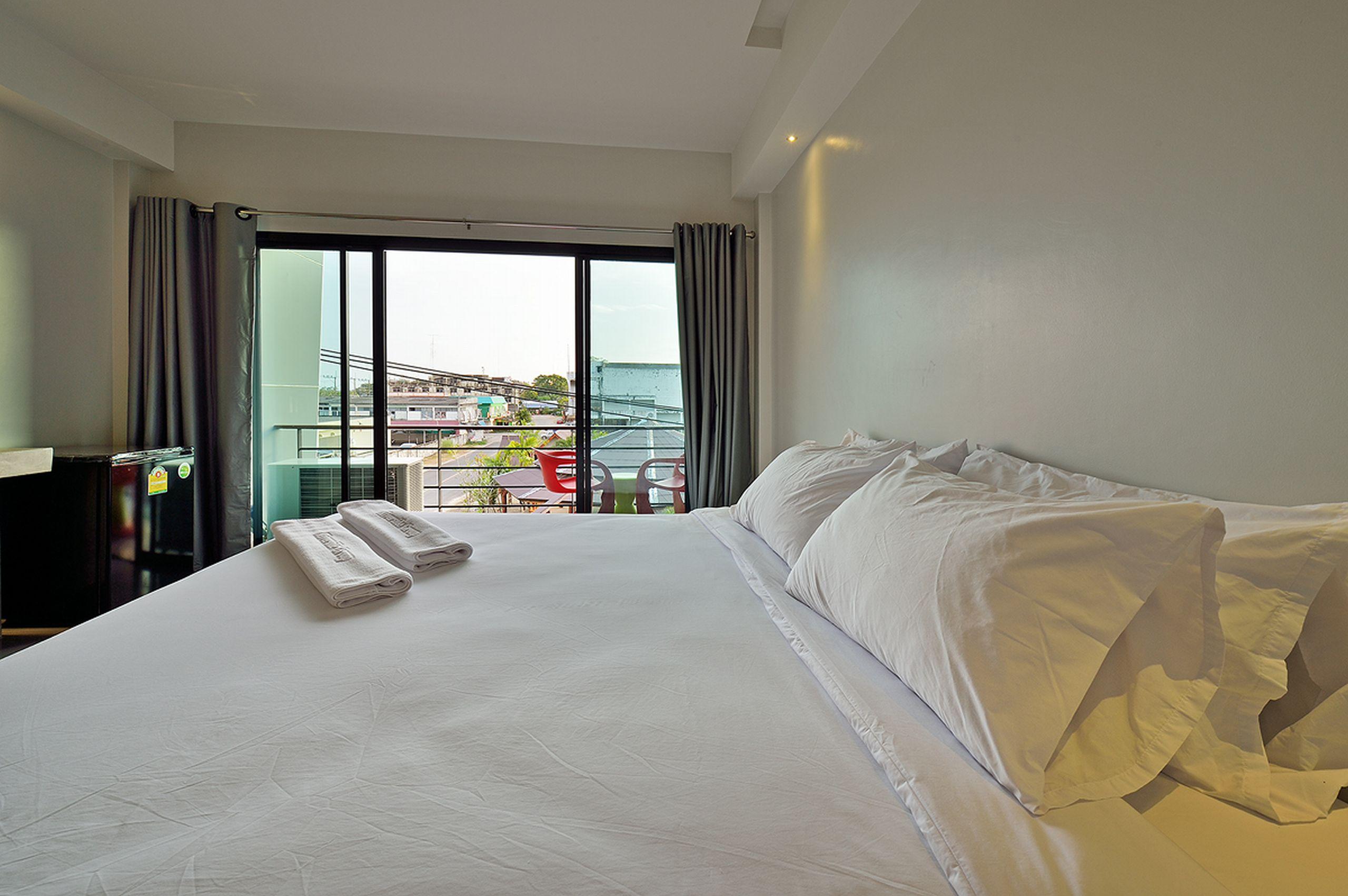 Riverside Hotel Krabi town Екстериор снимка