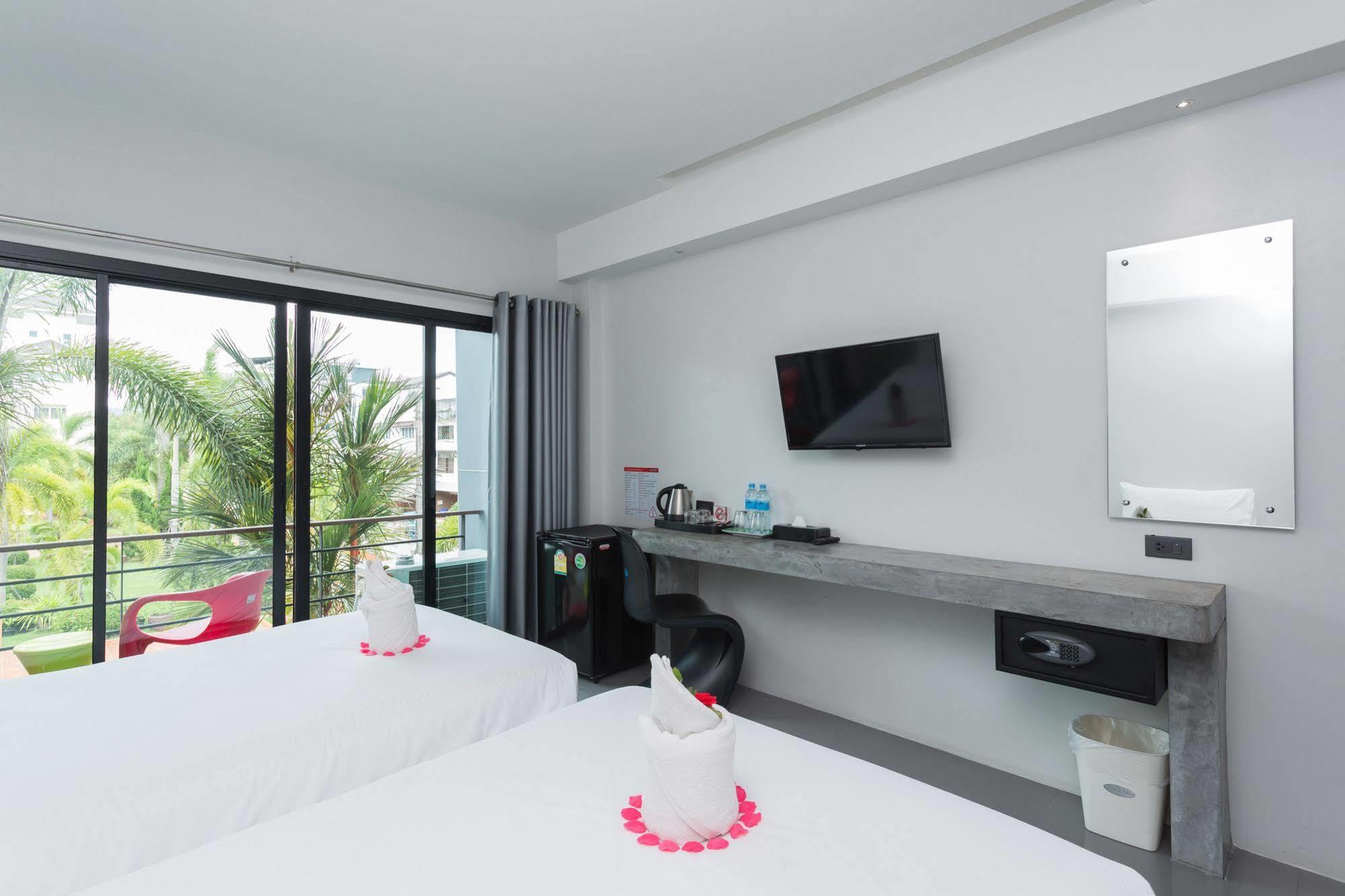 Riverside Hotel Krabi town Екстериор снимка